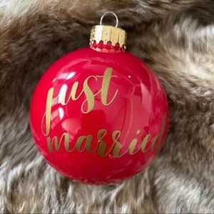 Just Married 2018 Glass Ornament